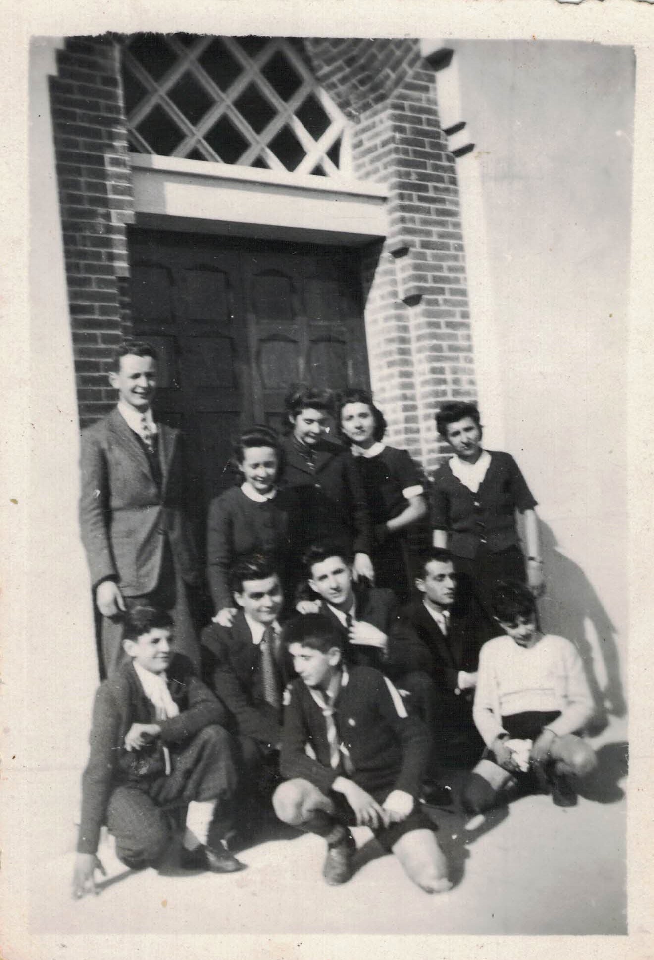 Paul et les Scouts, 1943