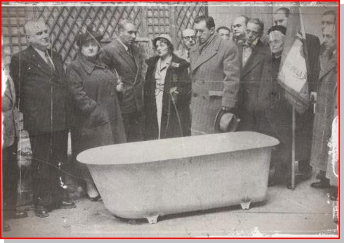 Baignoire dans laquelle l'Abée fut torturer